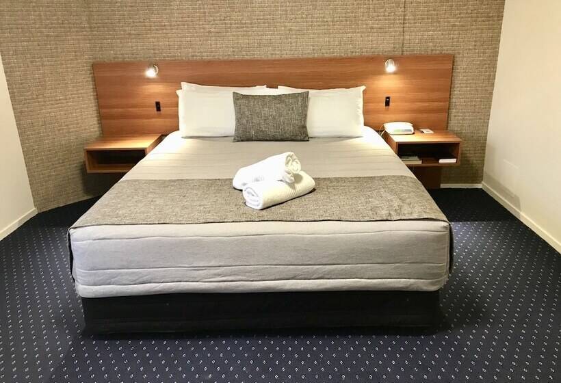 디럭스 스튜디오, Ventura Inn & Suites Hamilton