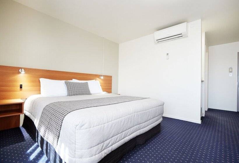 디럭스 스튜디오, Ventura Inn & Suites Hamilton