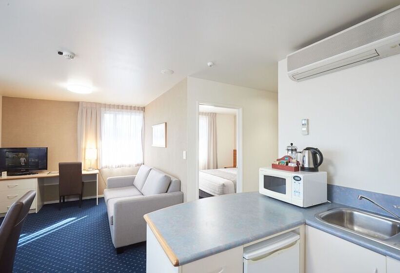 스위트, Ventura Inn & Suites Hamilton