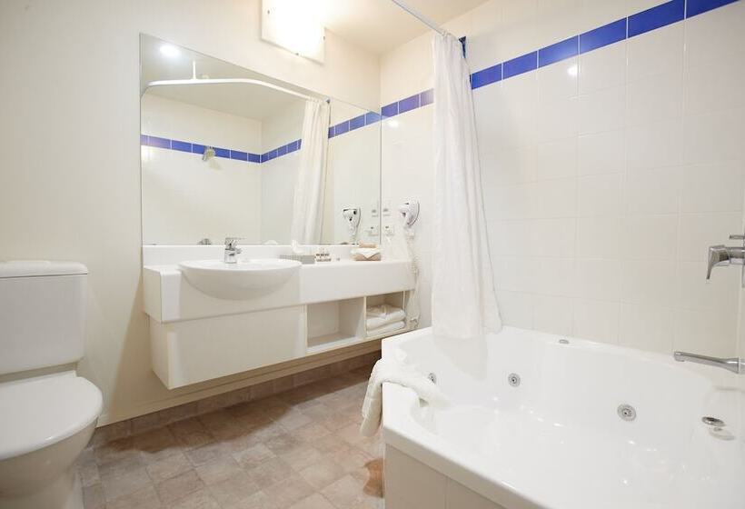 스위트, Ventura Inn & Suites Hamilton