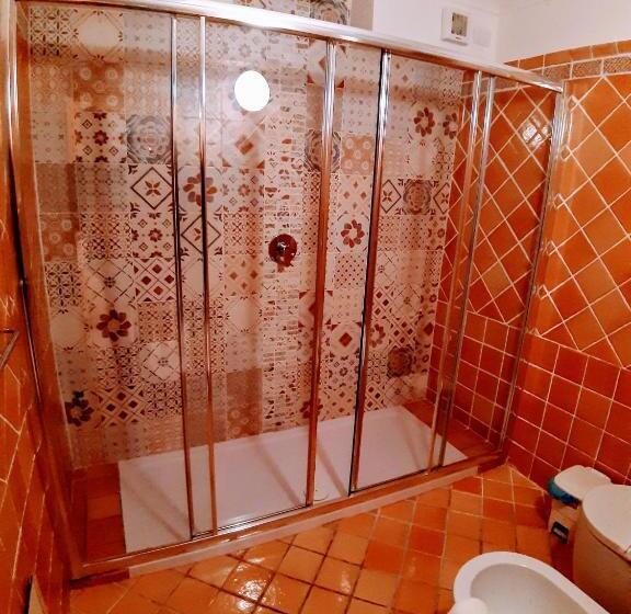 Четырехместный Номер Стандарт, Villa Antica Tropea