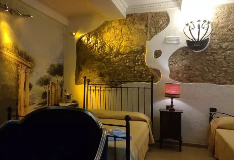 スタンダードトリプルルーム, Villa Antica Tropea