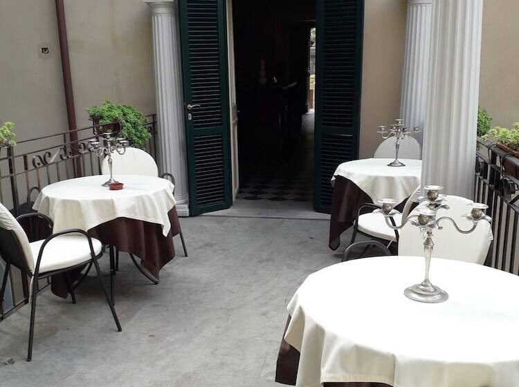 Четырехместный Номер Стандарт, Villa Antica Tropea