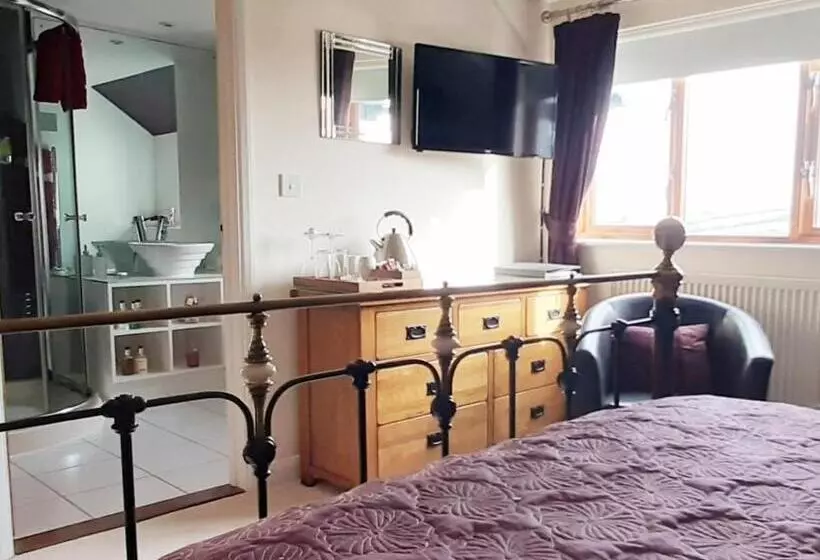 キングサイズベッドのデラックスルーム, Oak Lodge B&b