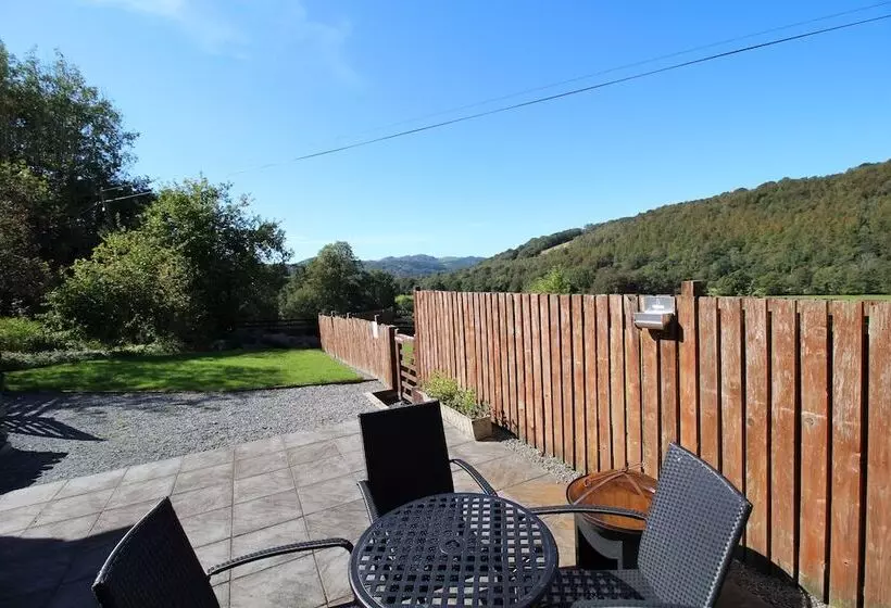 Talo 2 Makuuhuonetta, Dolgun Uchaf Historic B&b And Self Catering Cottages In Snowdonia