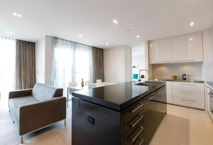 ペントハウス２ベッドルームアパート, Quest Carlaw Park Serviced Apartments
