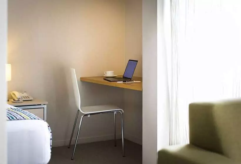 スタンダードスタジオ, Quest Carlaw Park Serviced Apartments