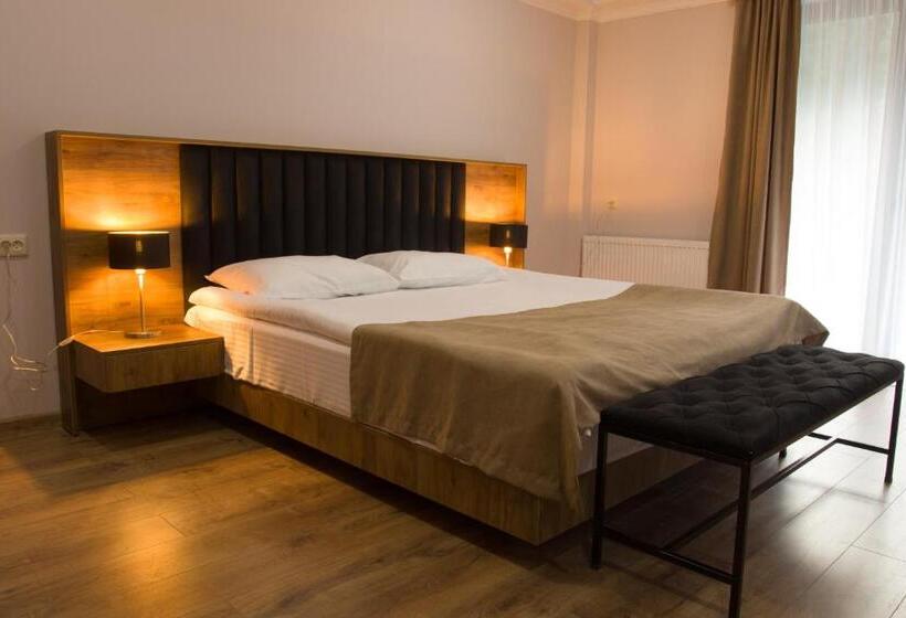 سوییت جونیور, Lileo Inn