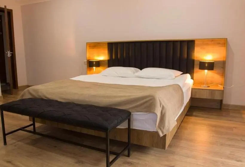 سوییت جونیور, Lileo Inn