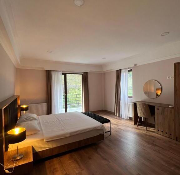 سوییت جونیور, Lileo Inn