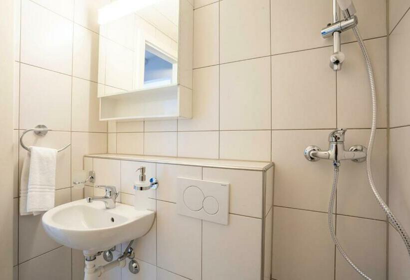 חדר סטנדרט יחיד, Perron 10