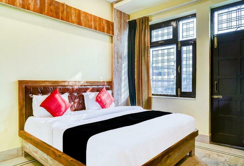 带景观的三人标准房间, Capital O 66972 Sangam Hotel And Resort