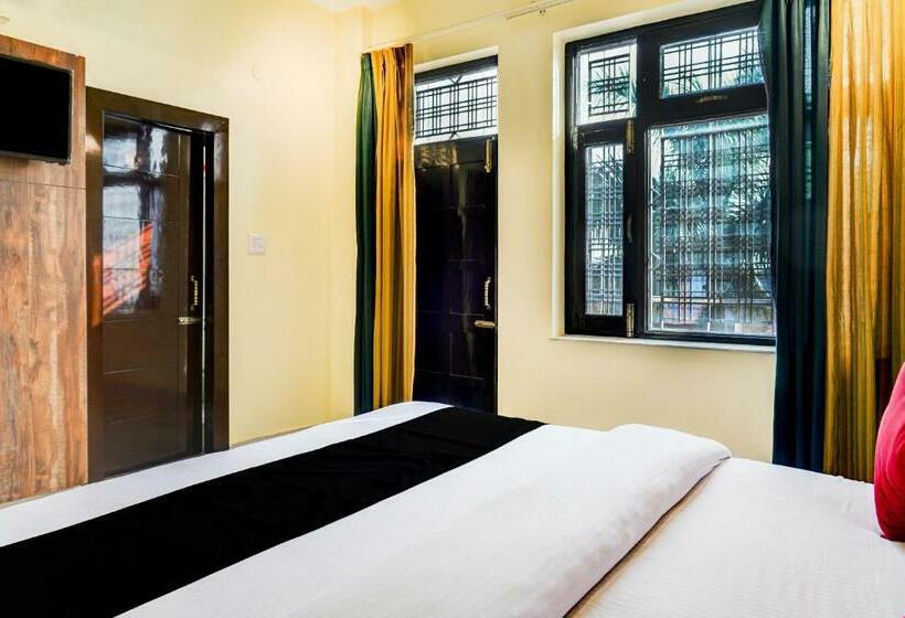 带景观的三人标准房间, Capital O 66972 Sangam Hotel And Resort
