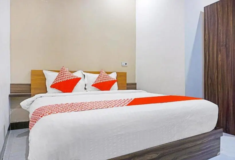 デラックスルーム, Collection O 91331 Hotel Grand Saota Soppeng