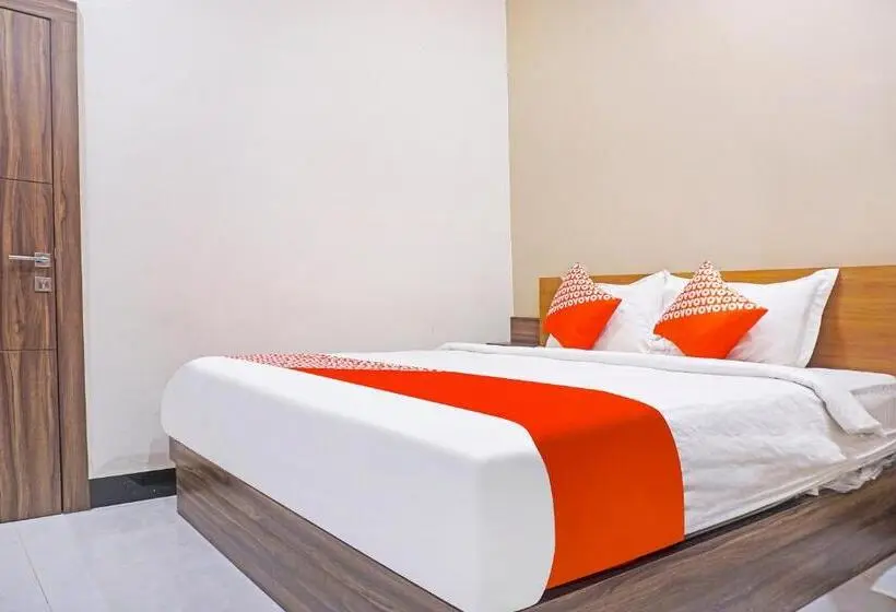 デラックスルーム, Collection O 91331 Hotel Grand Saota Soppeng