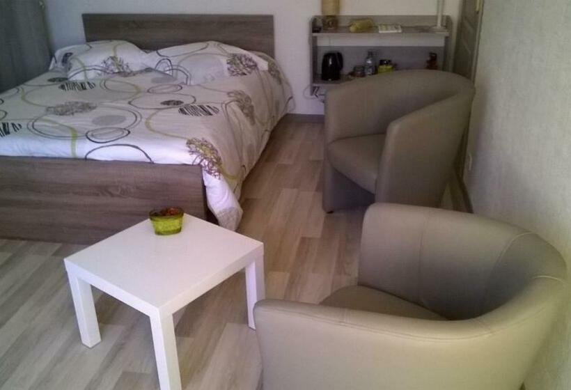 غرفة قياسية, Chambre Chez Mamie Do