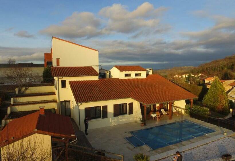 غرفة قياسية, Chambre Chez Mamie Do