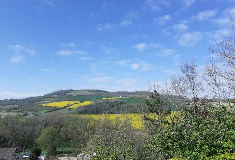 غرفة قياسية, Chambre Chez Mamie Do