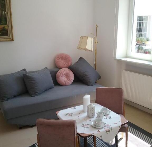 スタンダード4人部屋, Dworek Natury