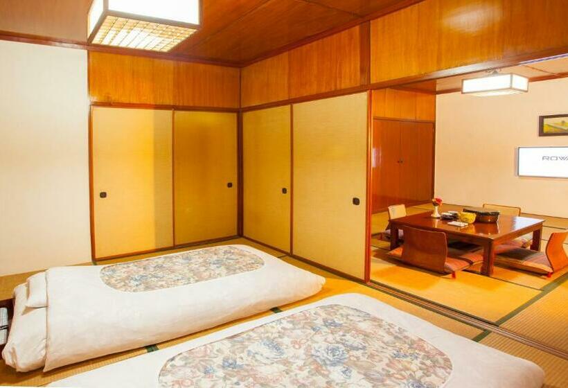 اتاق استاندارد سه نفره, Hokke Lumbini