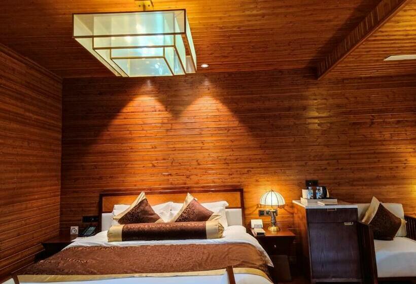 デラックスルーム, Prince Manor Resort