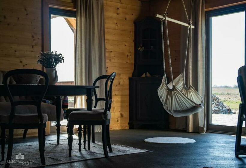 شقة غرفة نوم واحدة بالطابق الأرضى, Zielna Farma