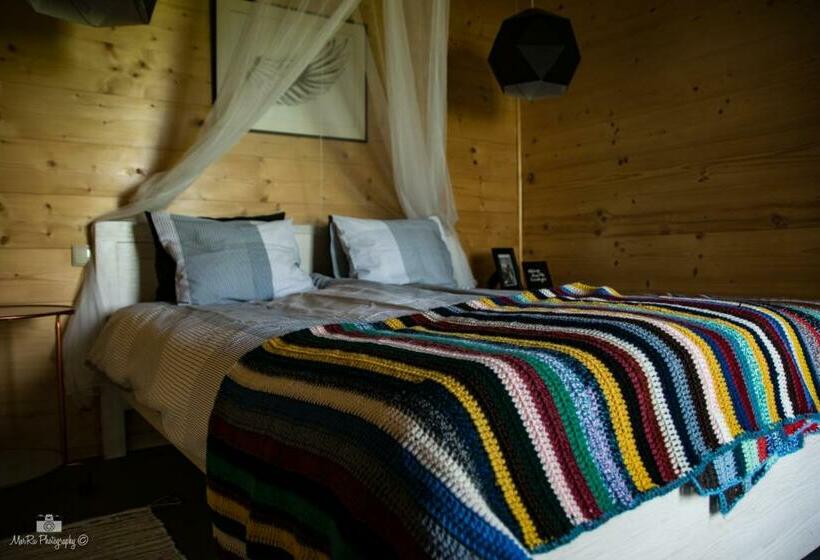 شقة غرفة نوم واحدة بالطابق الأرضى, Zielna Farma