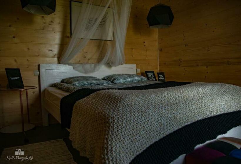 شقة غرفة نوم واحدة بالطابق الأرضى, Zielna Farma