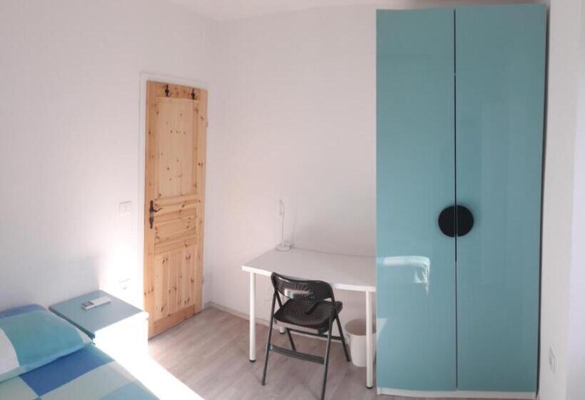 اتاق استاندارد با سرویس بهداشتی مشترک, Koper2stay