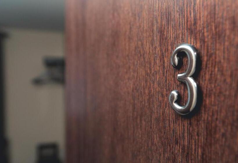 اتاق استاندارد, Branša