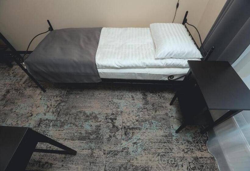 اتاق عادی, Branša