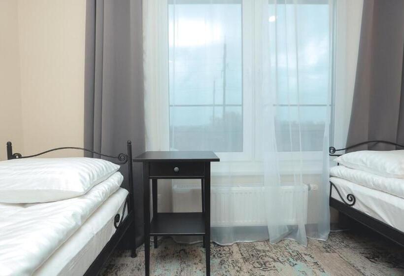 اتاق عادی, Branša