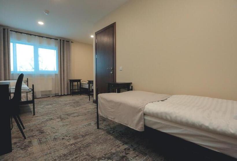 اتاق استاندارد چهار تخته, Branša