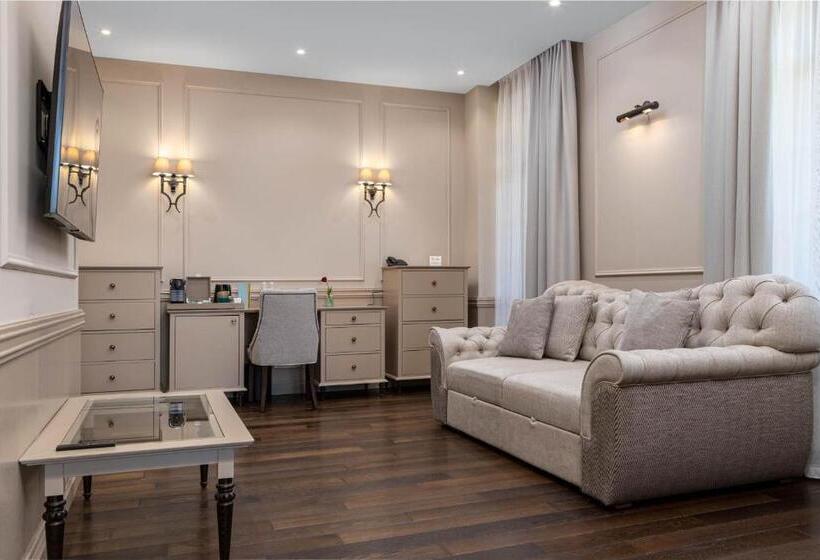 سوییت لوکس, Crona Spa Karpaty