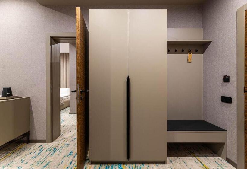 اتاق خانوادگی, Crona Spa Karpaty