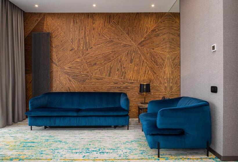 اتاق لوکس سه تخته, Crona Spa Karpaty