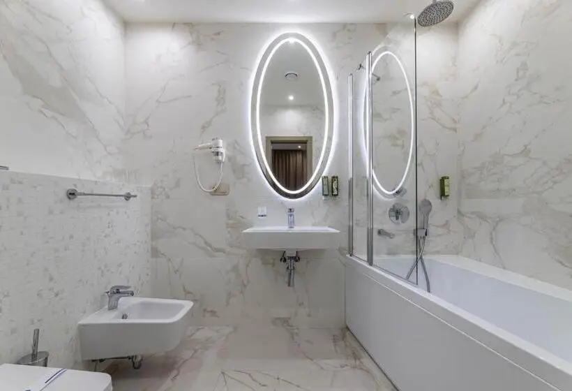 Deluxe-huone Parveke, Crona Spa Karpaty
