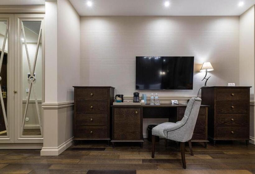 اتاق لوکس با بالکن, Crona Spa Karpaty