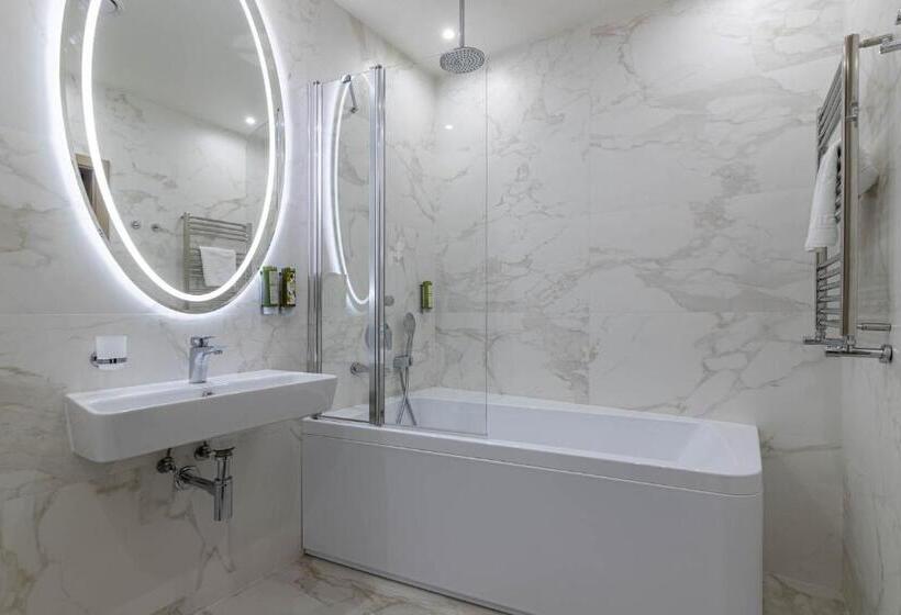 اتاق لوکس با بالکن, Crona Spa Karpaty