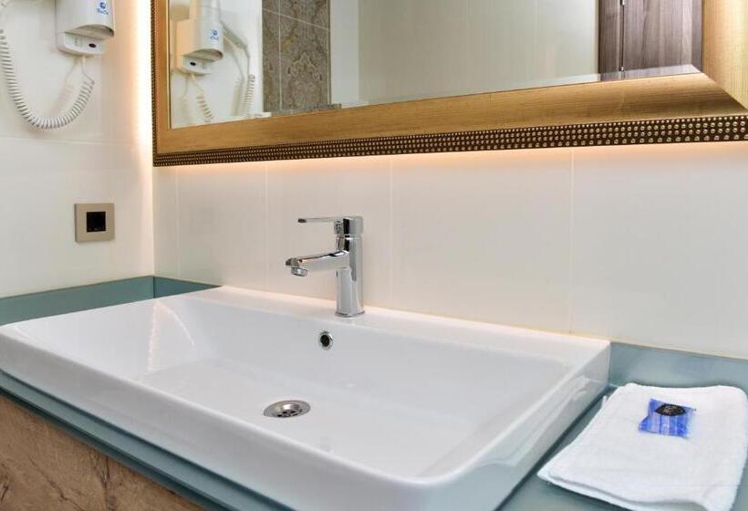 סוויטה, Agaoglu Otel