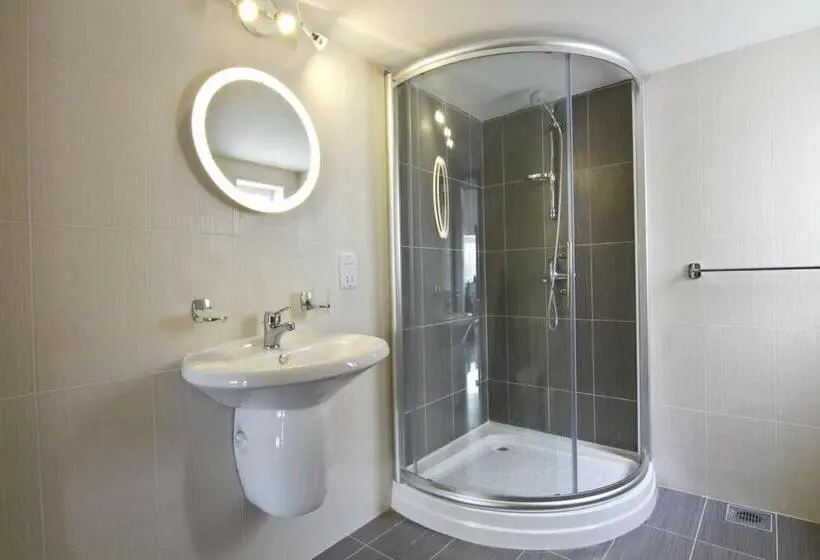 استودیوی استاندارد با چشم‌انداز دریا, Cresta Beach Studios