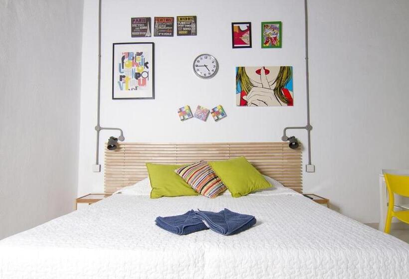 استودیوی استاندارد, Cresta Beach Studios