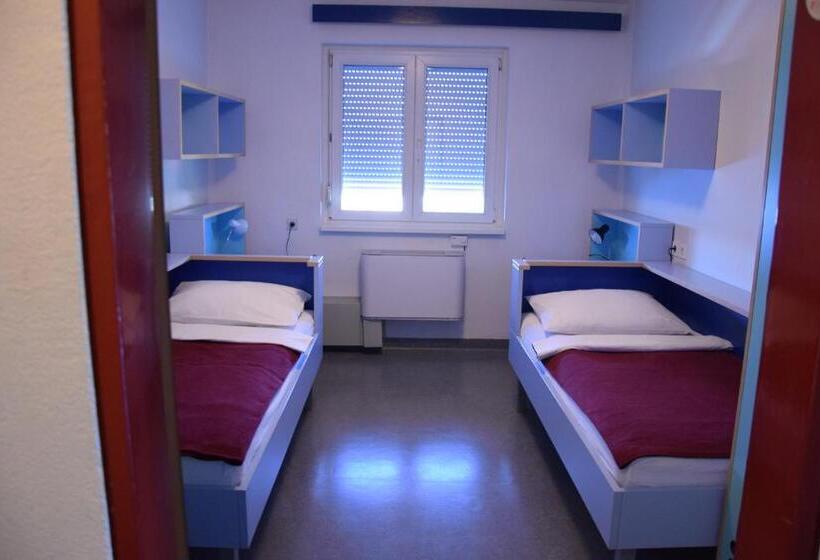 اتاق اکونومی, Dijaški Dom Portorož, Hostel