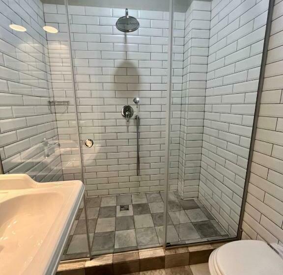 اتاق لوکس با بالکن, Hygge