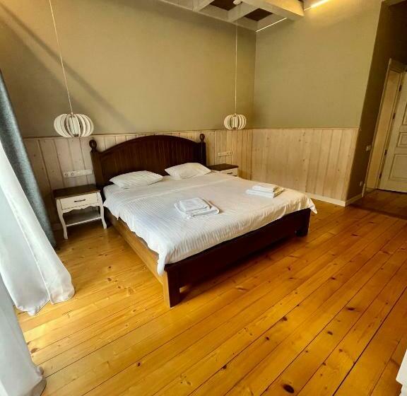 اتاق لوکس با بالکن, Hygge