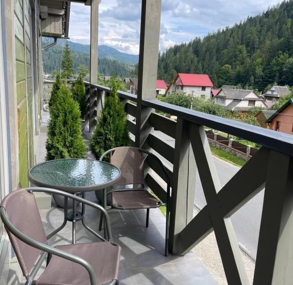 اتاق لوکس با بالکن, Hygge