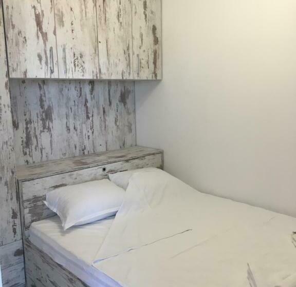 شقة غرفة واحدة, хотел Paradise