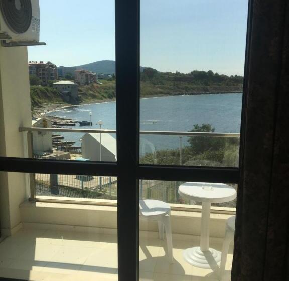 شقة غرفتين, хотел Paradise