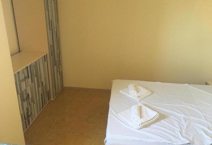 شقة غرفتين, хотел Paradise