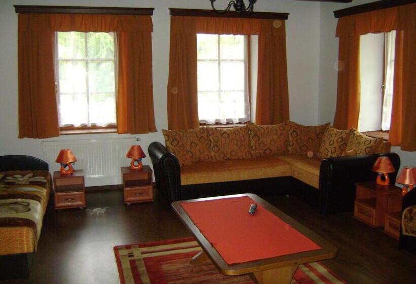 חדר סטנדרט לארבעה, Kőhíd Vendégház